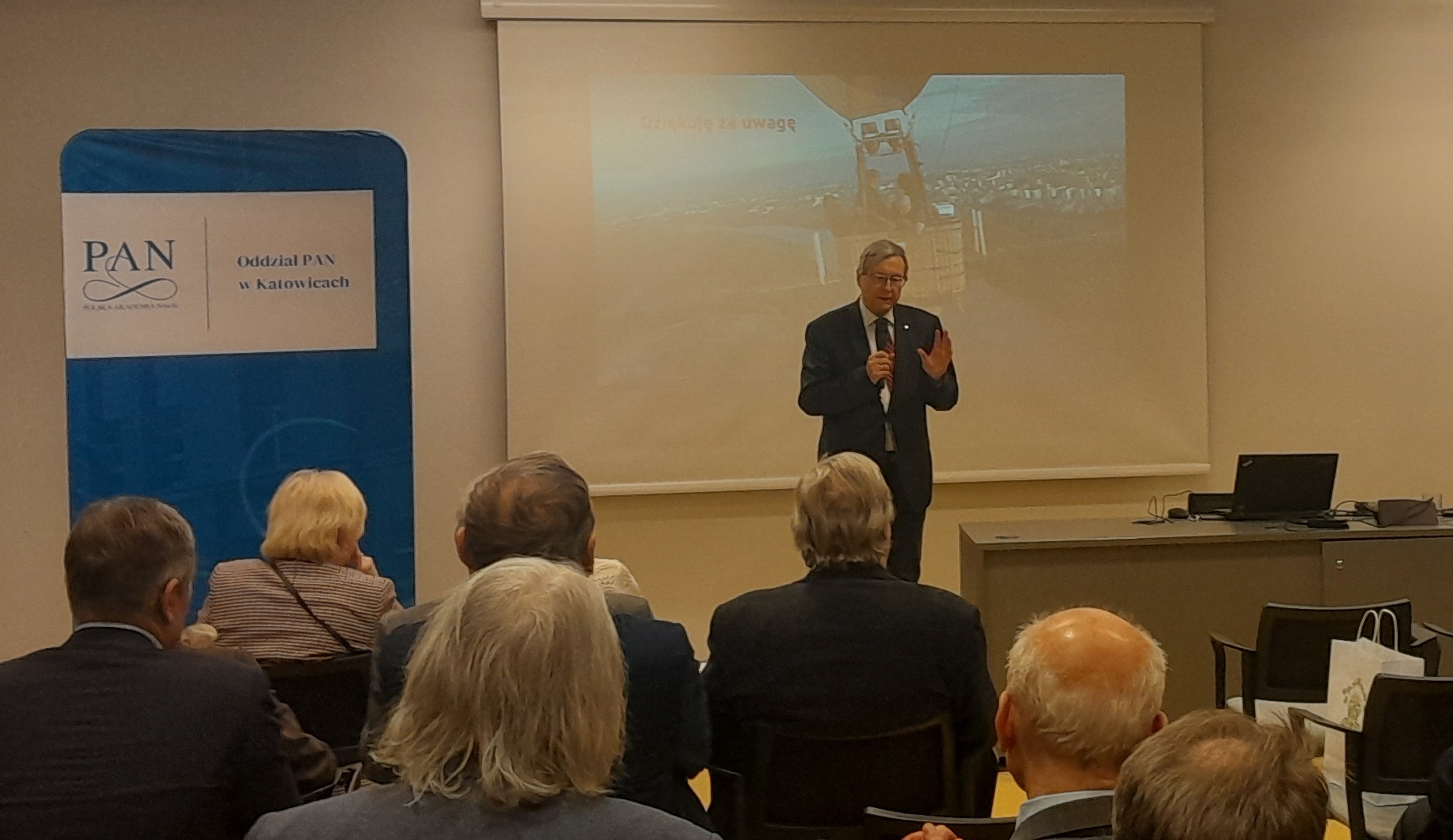 prof. Andrzej Więcek